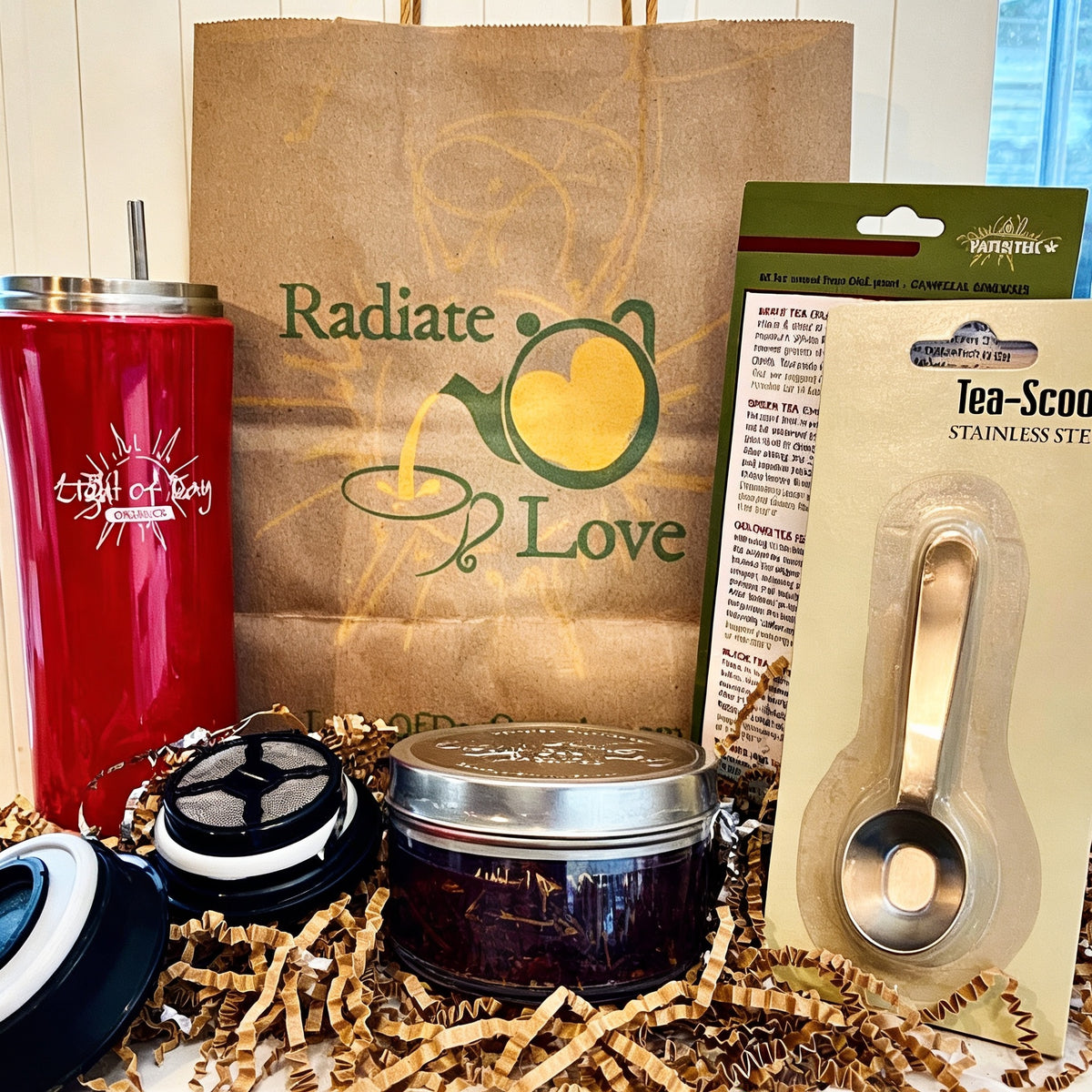 Christmas Tea Bundle #1 (Christmas Tea, Tea Traveler & Scoop)